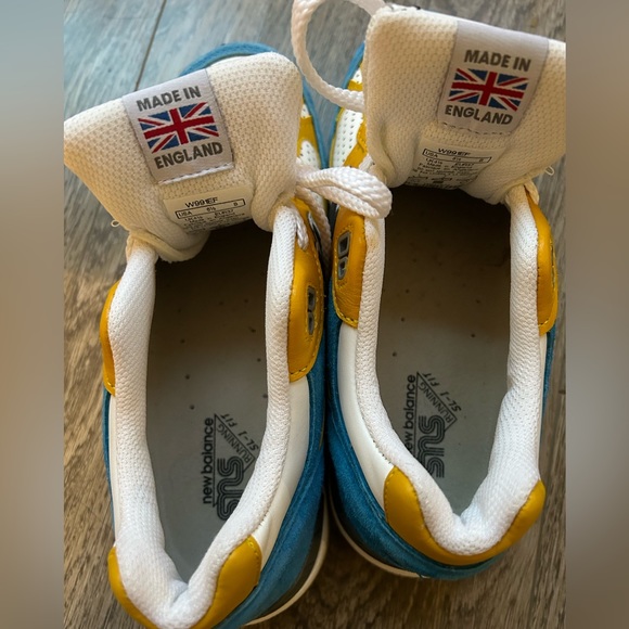 NEW BALANCE 991 x SNS Sneakers - Picture 3 of 4